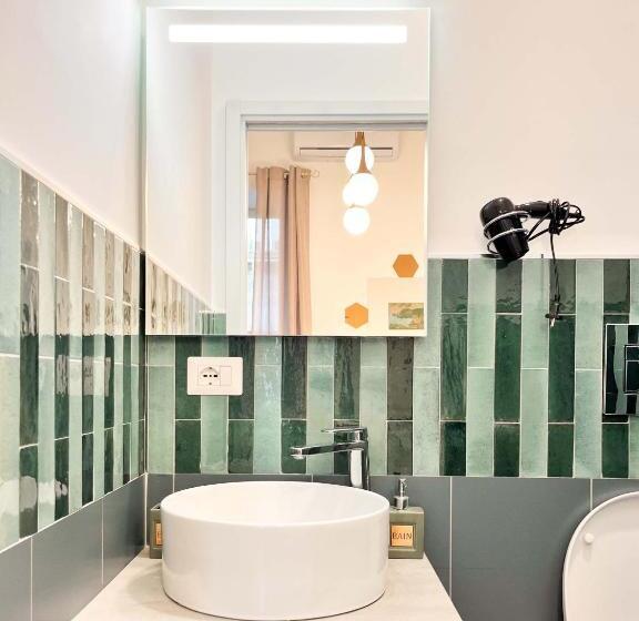 اتاق استاندارد با تخت بزرگ, Portico 32