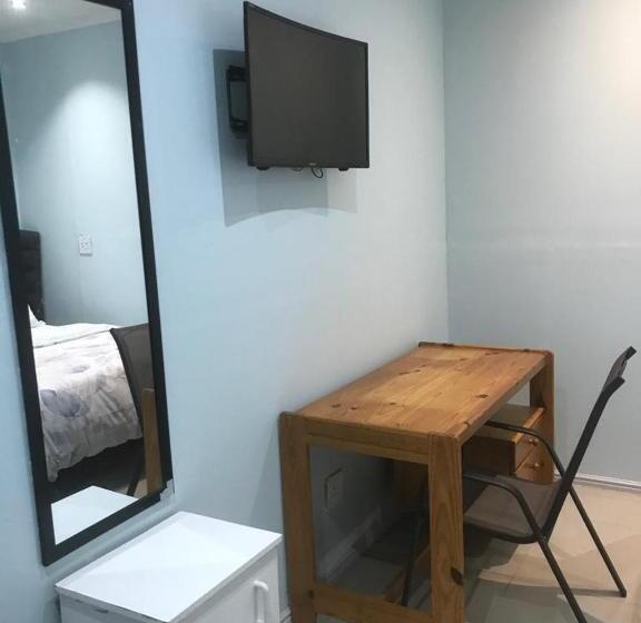 Апартаменты 1 Спальня, Home Stay Accommodation