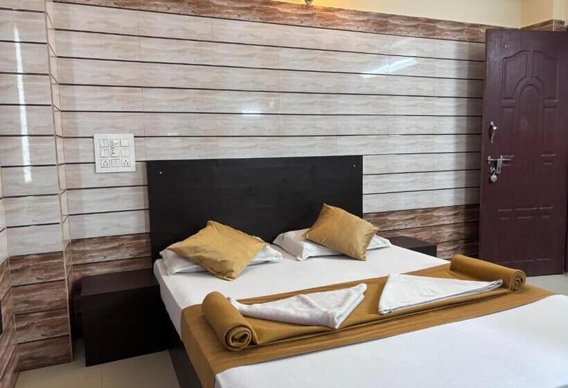Номер Deluxe, Yamuna Vihar Toursit Home