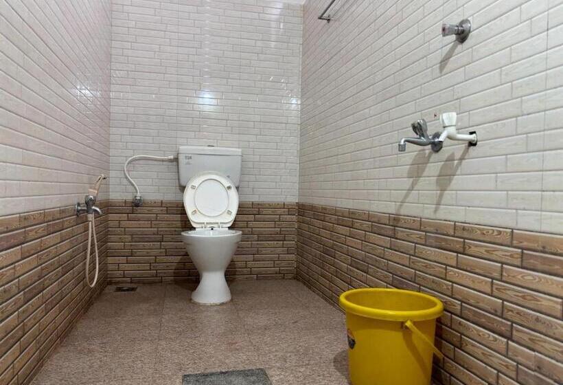 Четырехместный Номер Deluxe, Yamuna Vihar Toursit Home
