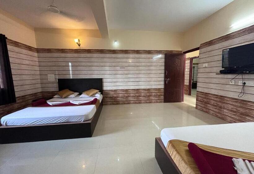 Четырехместный Номер Deluxe, Yamuna Vihar Toursit Home