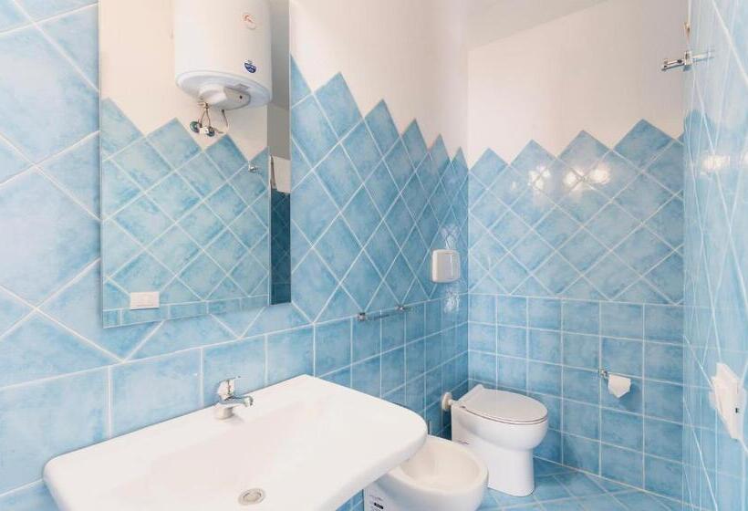 Апартаменты 1 Спальня, Isa Residence With Swimming Pool In Isola Rossa, Apartments With Air Conditioning And Private Outdoo