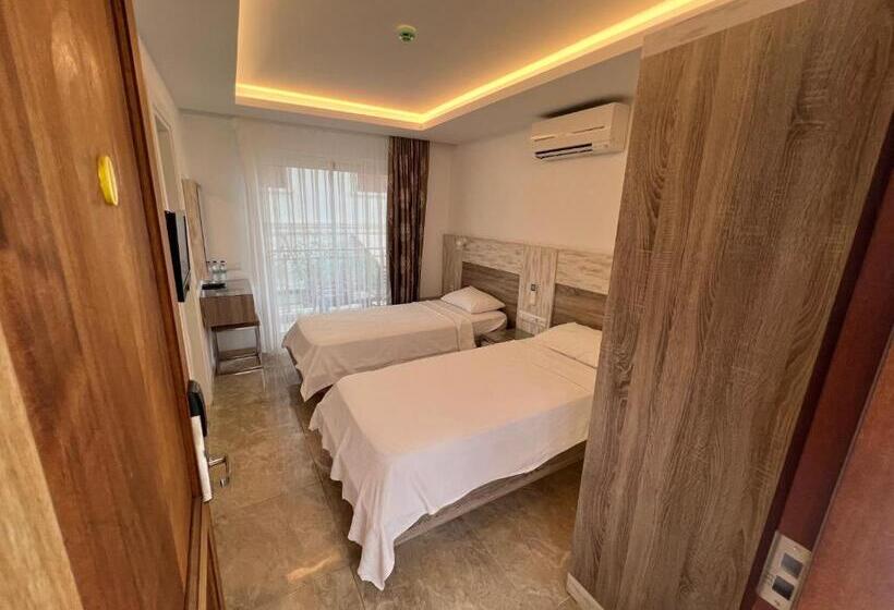 اتاق اساندارد با چشم‌انداز جانبی به دریا, Nar Twinn Otel