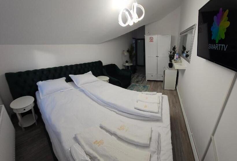 디럭스 트리플 룸, Perfect Villa Ploiesti