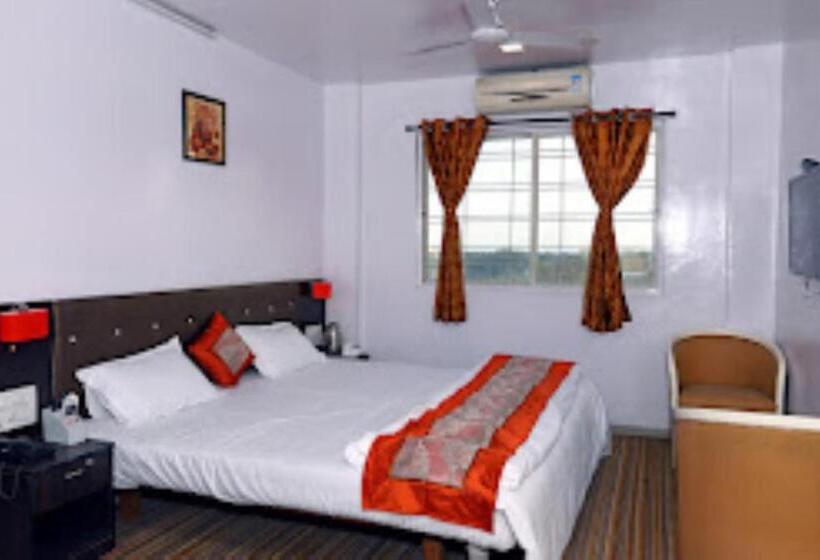 Номер Deluxe Кровать Кинг, Asian International Hotel, Sangli