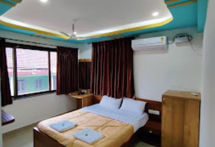 豪华房间, Z Square Bicholim Goa