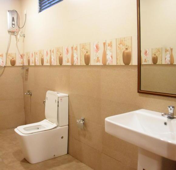 اتاق لوکس با تخت بزرگ, White Palace Colombo