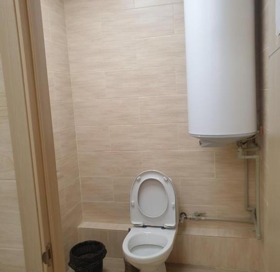 اتاق خانوادگی, Hostel Krone Gok Zatishok