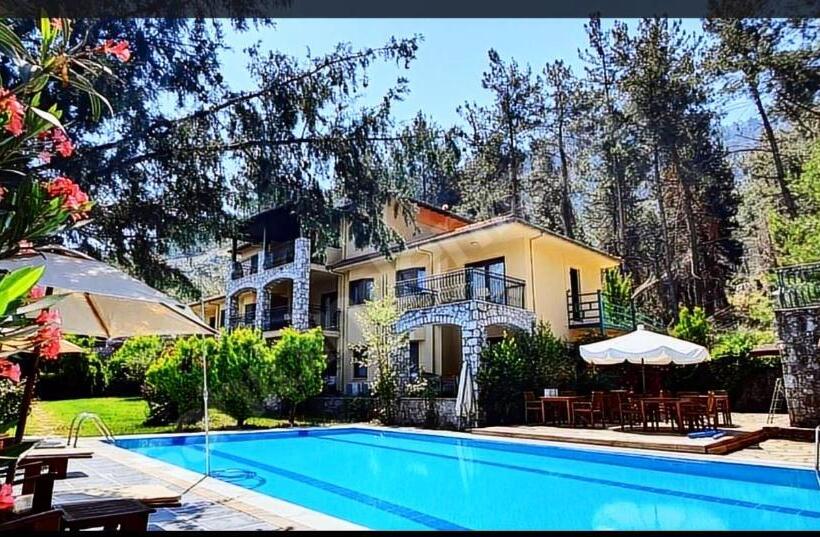 شقة غرفة واحدة, Alp Inn Butik Apart Ve Restoran