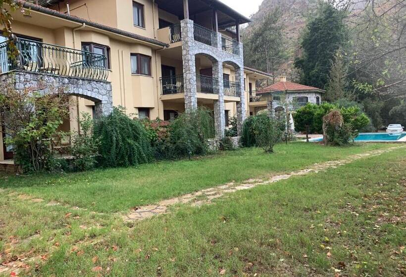شقة غرفة واحدة, Alp Inn Butik Apart Ve Restoran