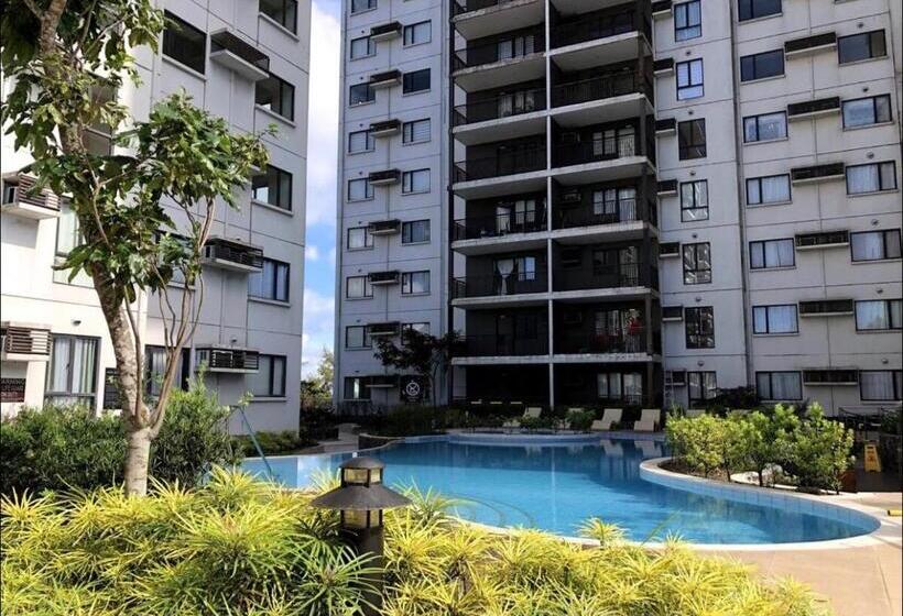 آپارتمان 1 خوابه با بالکن, Balaico @ Tagaytay11f/2br + Huge Balcony Taal View