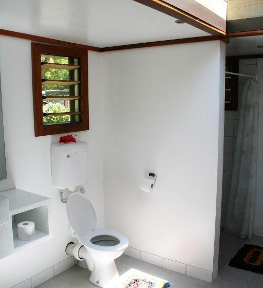 Бунгало Стандарт, Mana Backpackers And Dive Resort