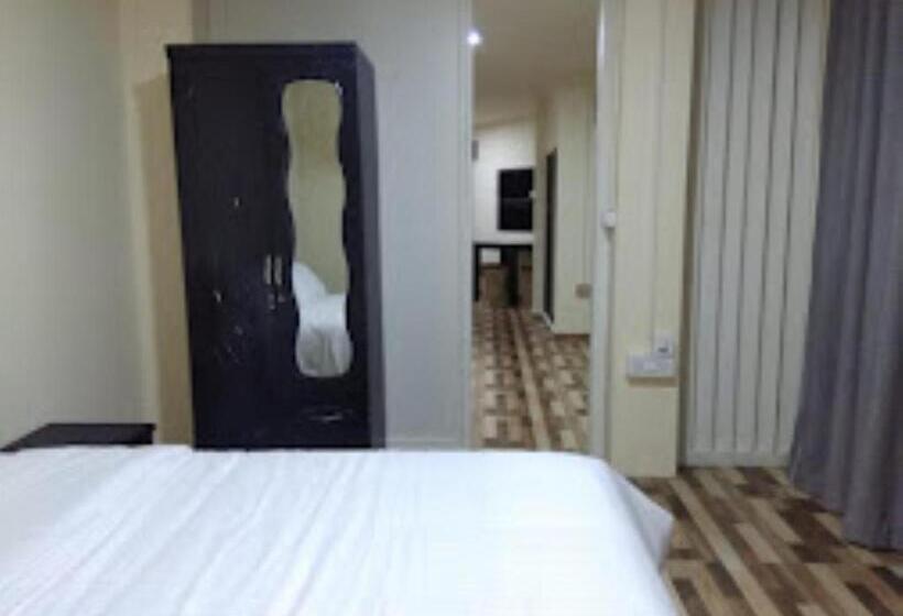 스탠다드 스튜디오, Aizawl Guest House, Aizwal