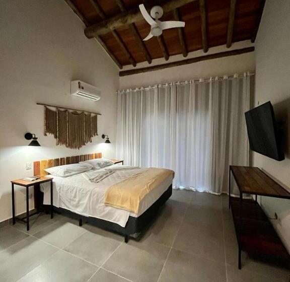 패밀리 스튜디오, Santomar Guest House