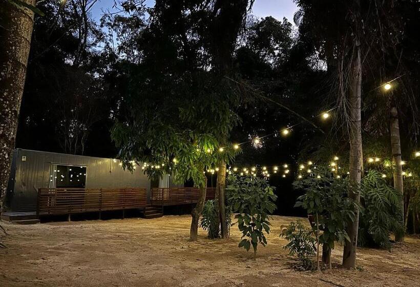 디럭스 스튜디오, Studios Em Contêiner No Bosque