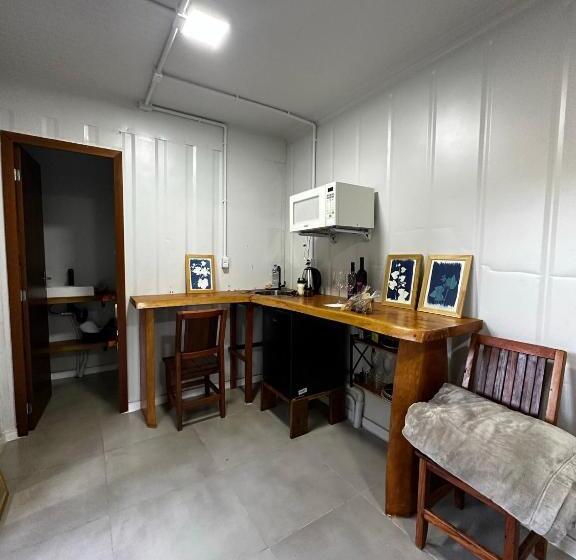 디럭스 스튜디오, Studios Em Contêiner No Bosque