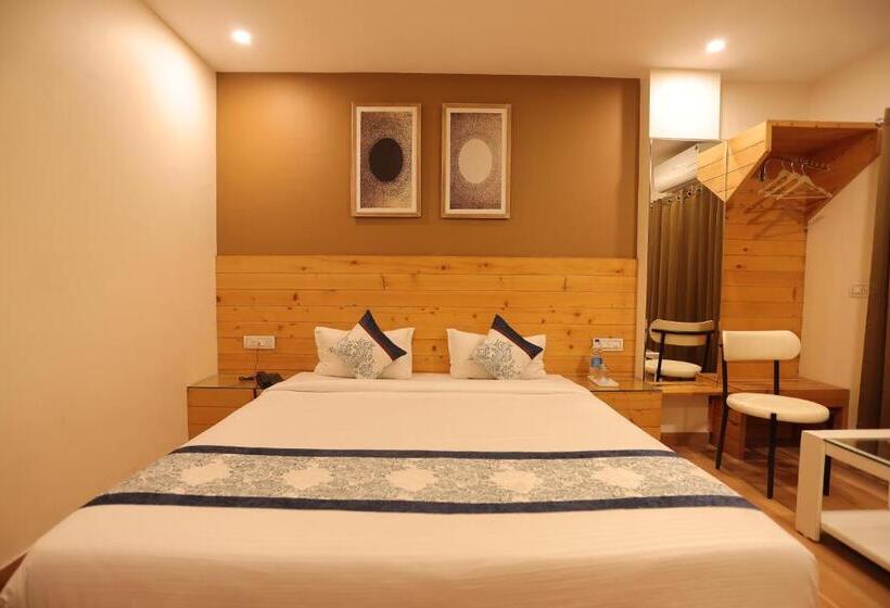 스탠다드 룸 킹사이즈 침대, The Grand Uddhav  A Boutique