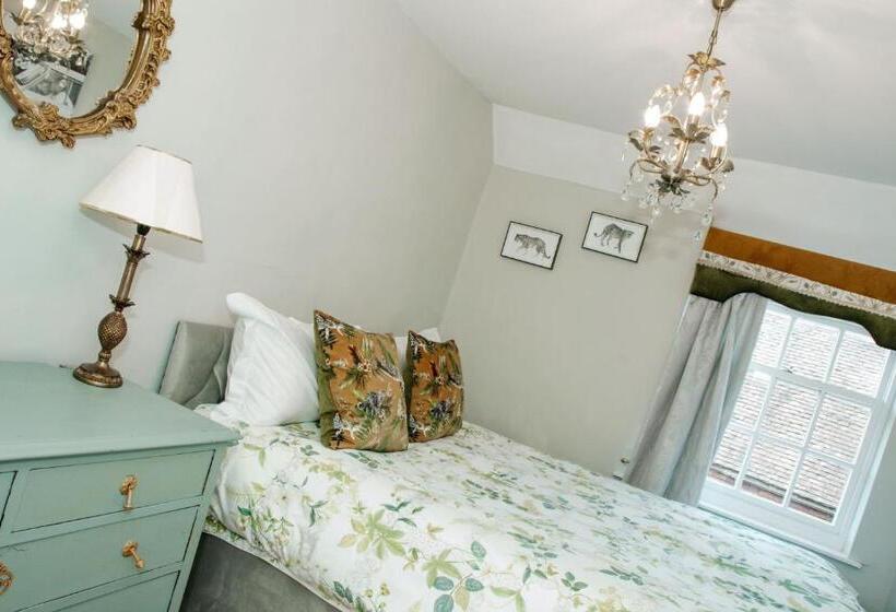 Дом 3 Спальни, Whispering Place In The Heart Of Bewdley