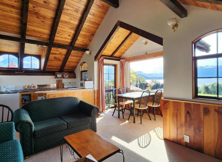 Шале 1 Спальня, Manapouri Holiday Park