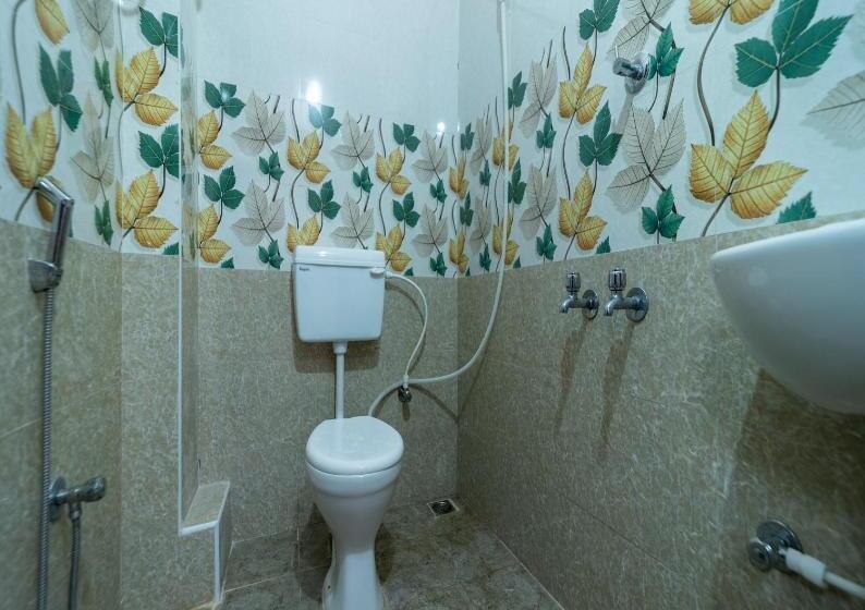 디럭스 룸, Happy Inn Guest House