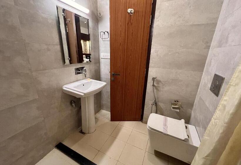 패밀리 스위트, Lavanya Tower Haldwani