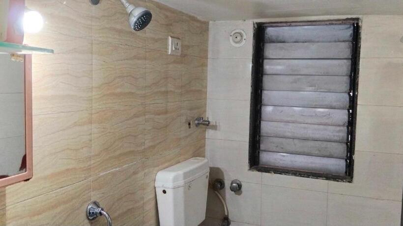 Трехместный Номер Классика, Oyo Flagship Hotel Golden Nest