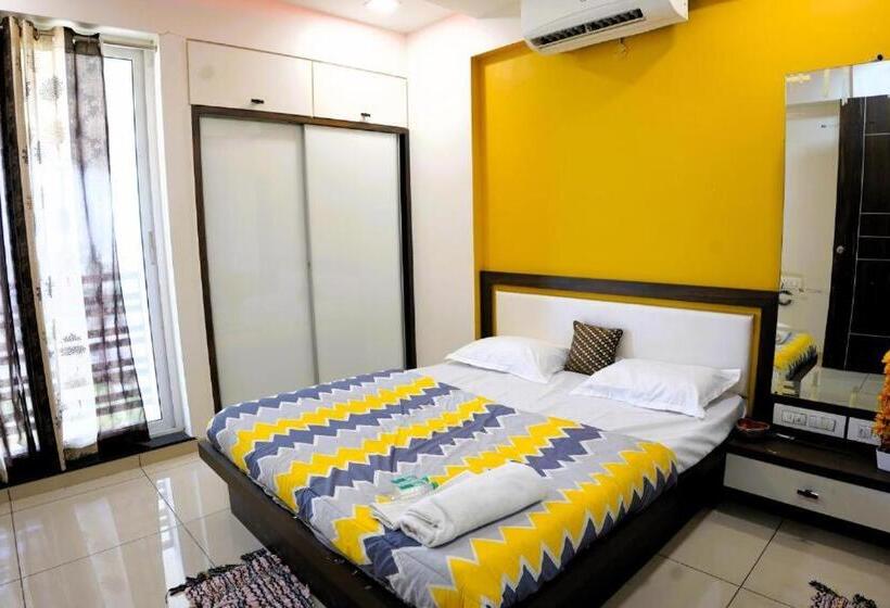 Люкс Вид на Сад, Fortune Penthouse 11th Floor With Sky Orbit Swimming Pool And Gym