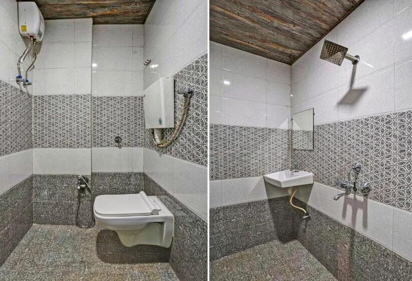 חדר קלאסי לשלושה, Taj Lodging