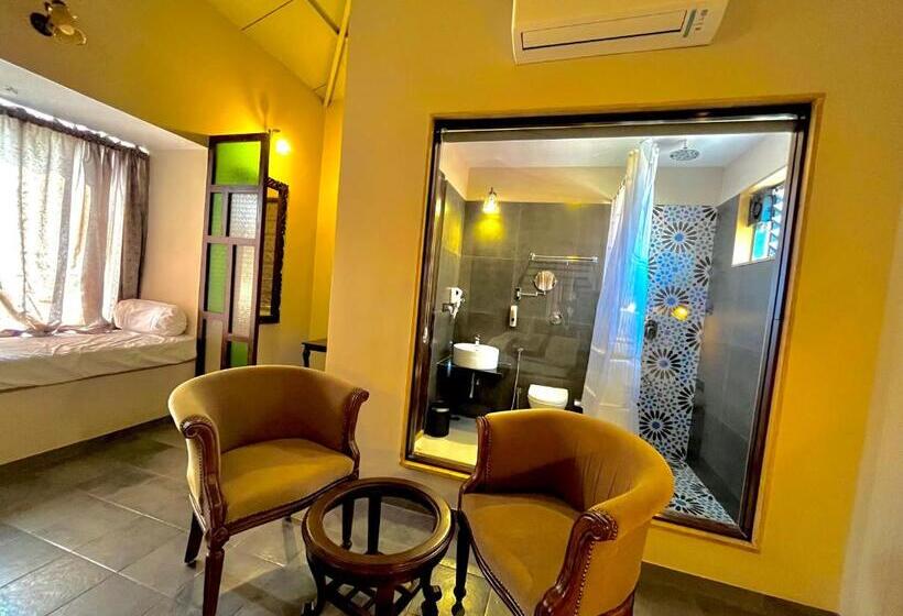 Стандартный Номер Кровать Кинг, Saiprasad Tiger Resort