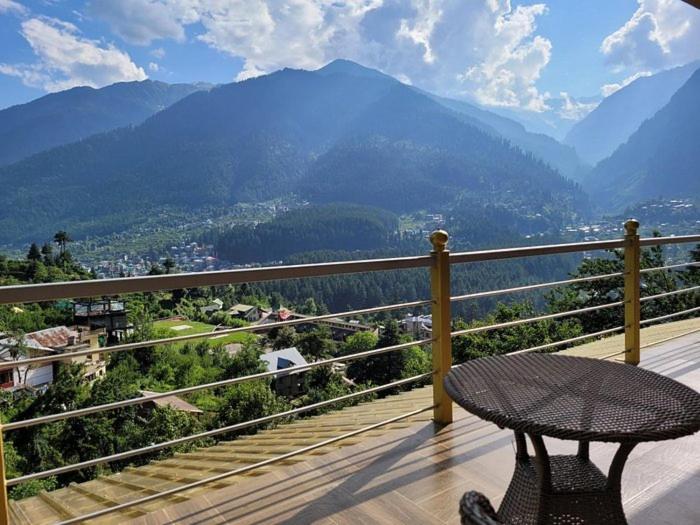 발코니 디럭스 룸, Elegance Retreat Manali Luxury Boutique Stay