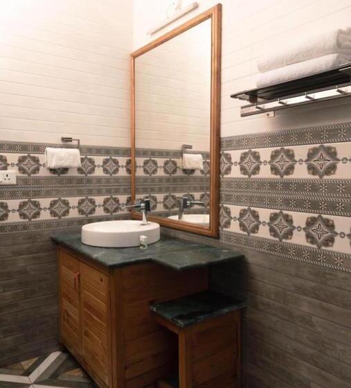 스탠다드 룸 산 전망, Elegance Retreat Manali Luxury Boutique Stay
