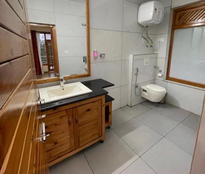 스탠다드 발코니 룸, Elegance Retreat Manali Luxury Boutique Stay