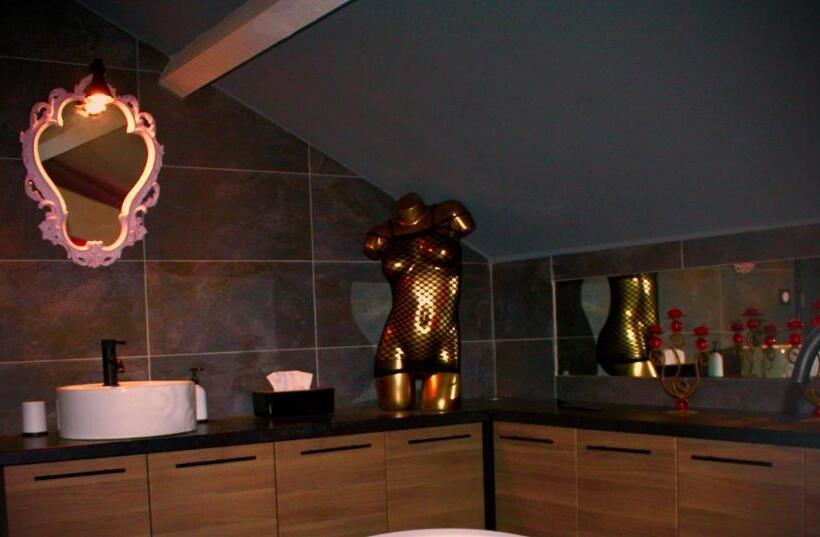 اتاق استاندارد, Love Room Chic&glam