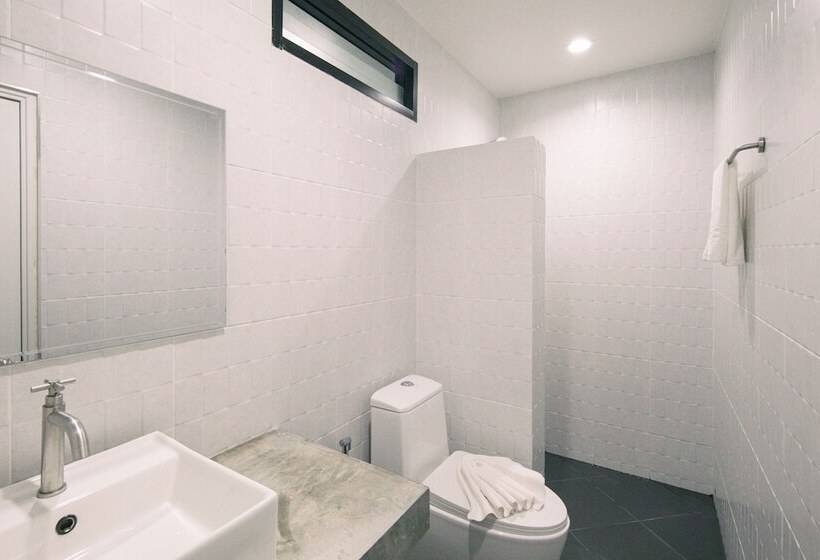 デラックスルーム, Chanakarn Pool Access Rawai