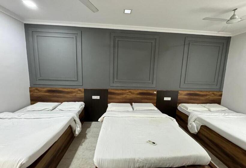 Номер Стандарт Трехместный, Frankies Holiday Inn