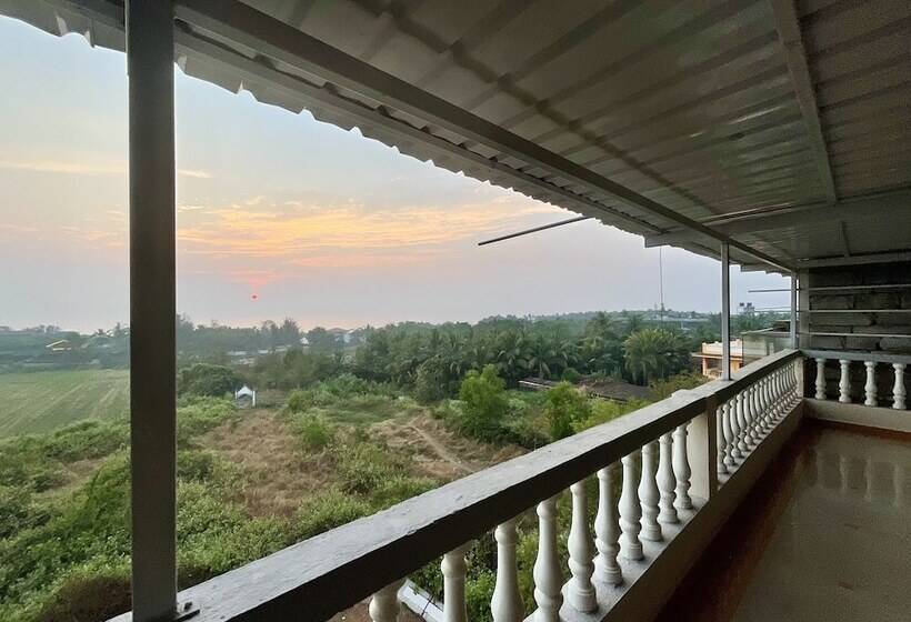 Quarto Deluxe, Nagas Hotel Satyavati Morjim