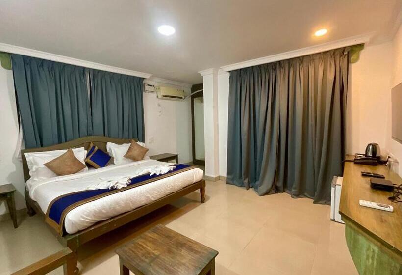 Quarto Deluxe, Nagas Hotel Satyavati Morjim