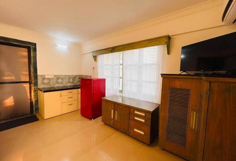 Quarto Estandar Cama King, Nagas Hotel Satyavati Morjim