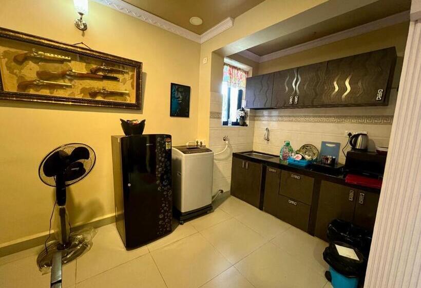 标准间带阳台, Fernandes Homestay  Amor