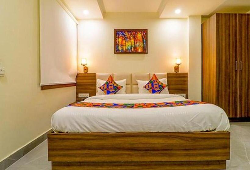 Номер Deluxe, Fabhotel Regency K9 Model Town