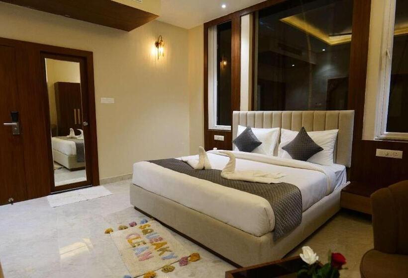 Quarto Deluxe, Vedangam
