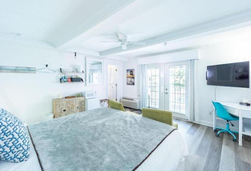 Quarto Estandar Cama King, Canalside Inn