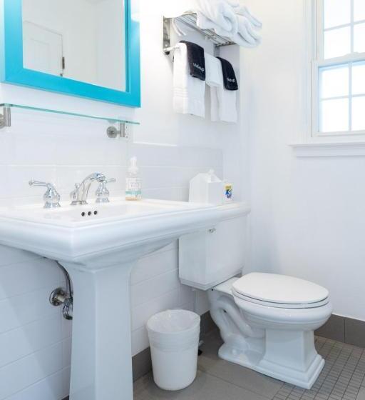 Quarto Estandar Cama King, Canalside Inn
