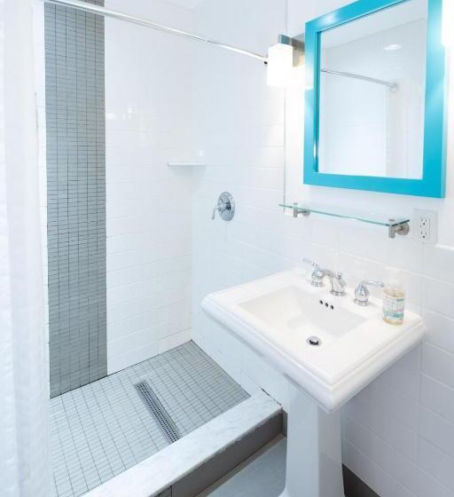 اتاق استاندارد با تخت بزرگ, Canalside Inn
