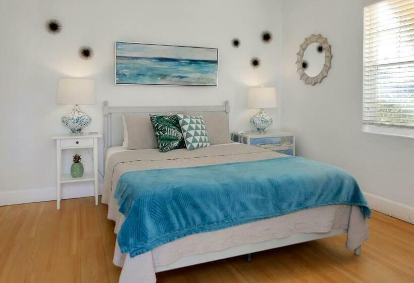 Студия Стандарт Вид на Море, Coconut Inn Passagrille Beach