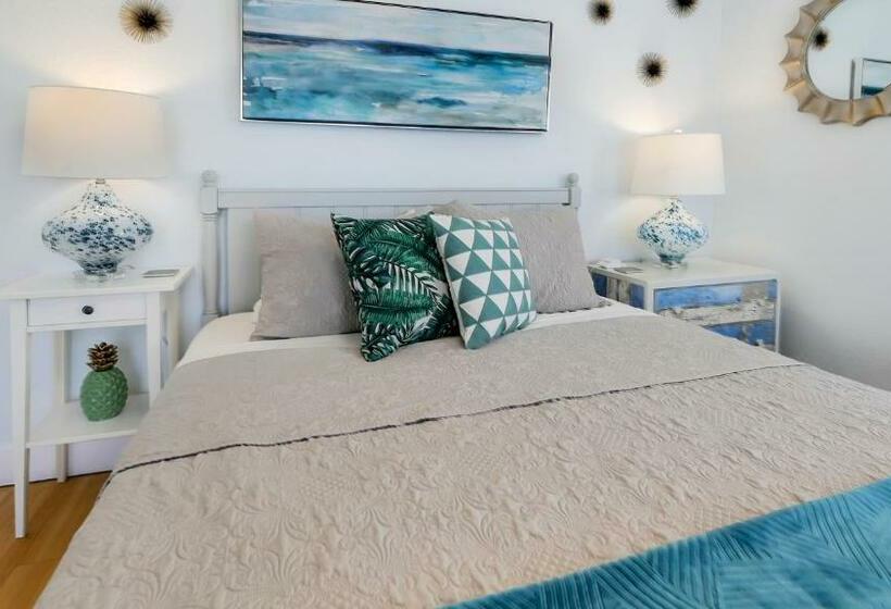Студия Стандарт Вид на Море, Coconut Inn Passagrille Beach