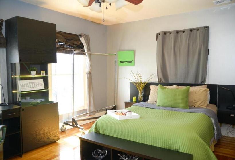 디럭스 룸, Naomi's Inn Bed & Breakfast