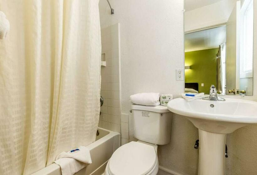 Стандартный Номер Кровать Кинг, Motel 6 San Rafael