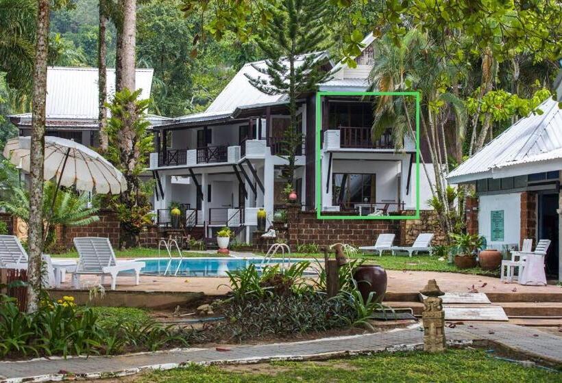 غرفة قياسية مطلّة علي البحر مزوَّدة بشُرفة, Baansook Resort Koh Chang