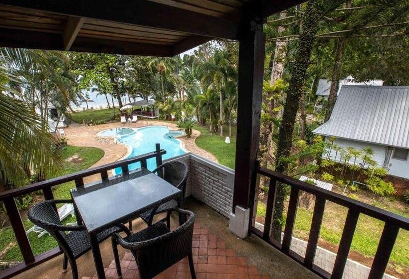 غرفة قياسية مطلّة علي البحر مزوَّدة بشُرفة, Baansook Resort Koh Chang